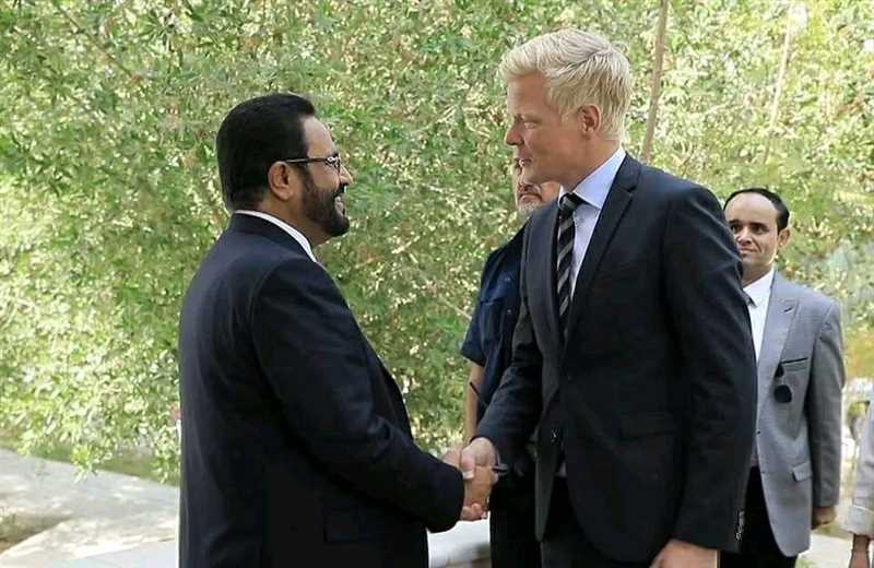 العرادة خلال استبقال المبعوث الأممي يشدد على ضرورة توجيه الجهد الدولي لدعم القانون وليس المفاضلة بين منطق القانون ومنطق العنف.