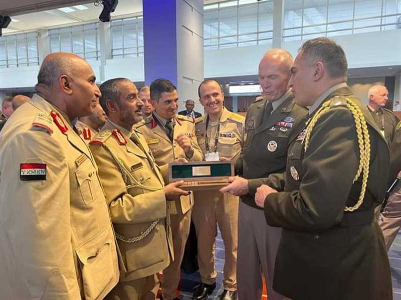 رئيس هيئة الأركان يلتقي رئيس أركان الجيش الأمريكي ويحضر معرض السلاح السنوي