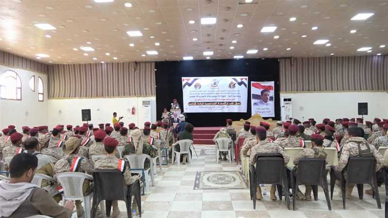 تزامناً مع الاحتفالات بالأعياد الوطنية . تخرج الدفعة الخامسة دورة قادة كتائب