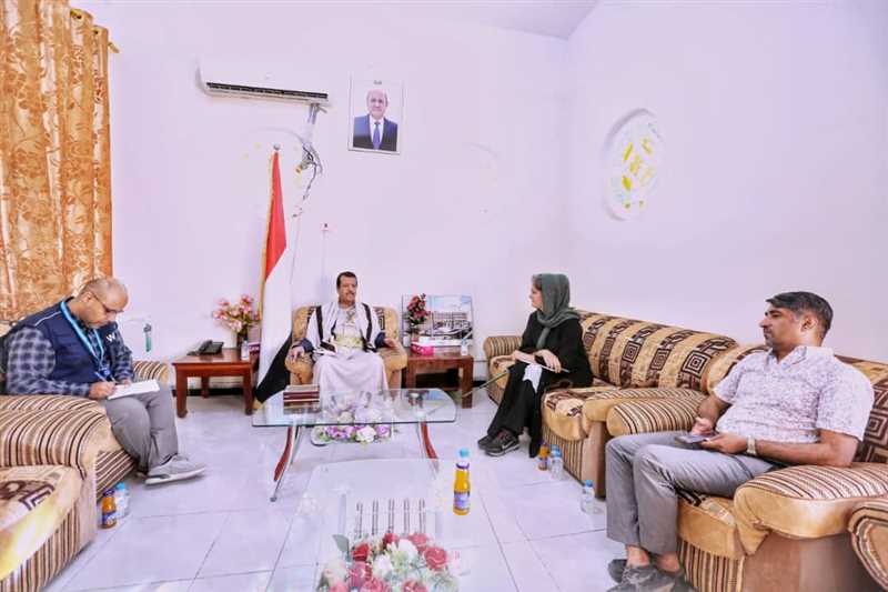 وكيل محافظة مأرب الدكتور مفتاح: استمرار توسع فجوة احتياجات النازحين وعدم القدرة على الاستجابة ينذر بكارثة إنسانية.