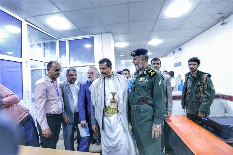 تدشين العمل في مبنى الأحوال المدنية بمأرب عقب إستكمال ترميمه .