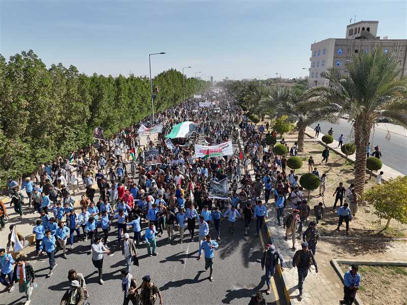 مأرب :مسيرة شعبية غاضبة تطالب بمحاكمة قادة الكيان الاسرائيلي.