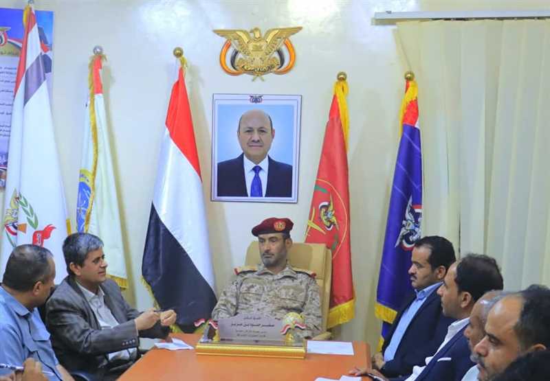 رئيس هيئة الاركان يشيد بدور الجبهة الاعلامية في المعركة الوطنية